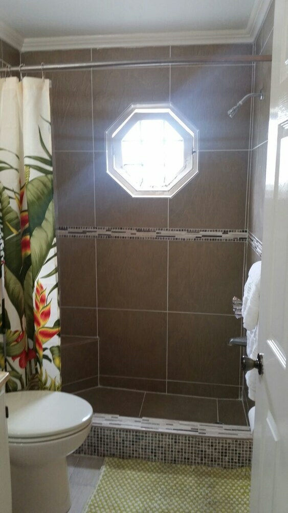Apartamentos Oasis At Oaklands