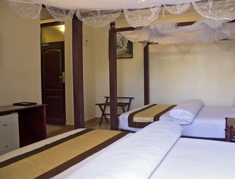 Hotel Island Paradise Inn