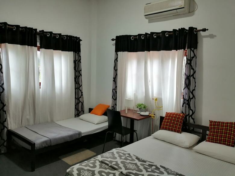 Bed & Breakfast House Of Seya