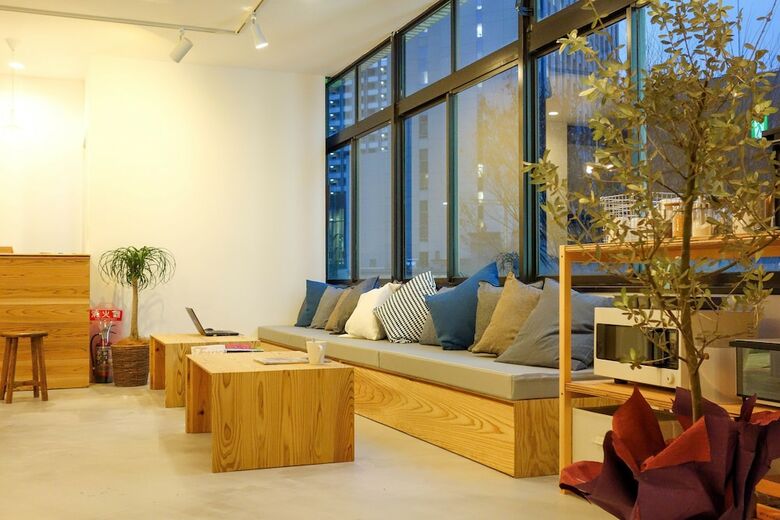 Hostal Blue Hour Kanazawa