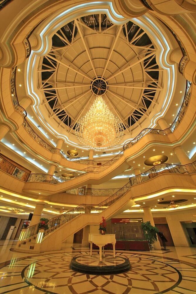 Country Garden Phoenix Hotel Jingmen