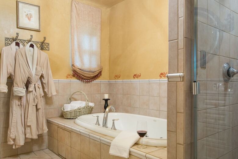 Hotel Kenwood Inn And Spa