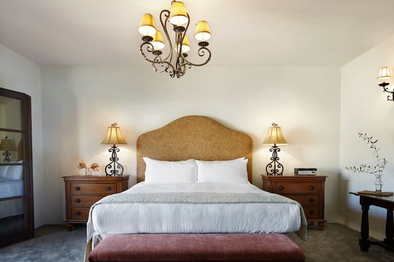 Hotel Kenwood Inn And Spa