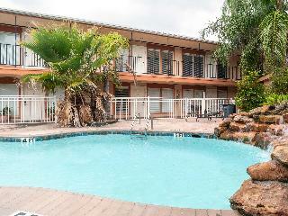 Oyo Hotel & Apartments Houston Galleria