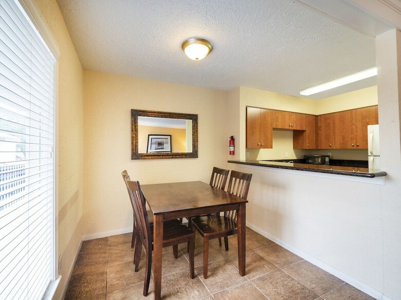 Oyo Hotel & Apartments Houston Galleria