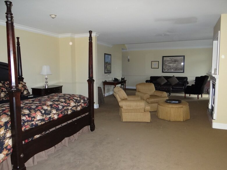 Hotel Lake Opechee Inn And Spa