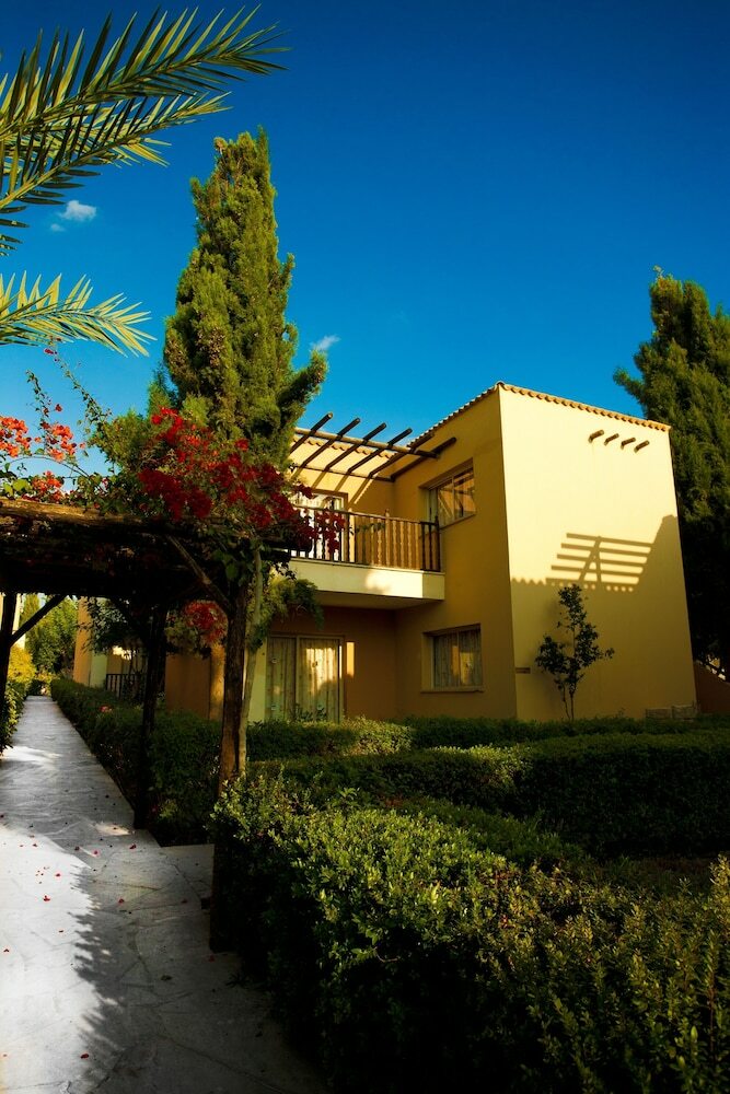 Hotel Akteon Holiday Village