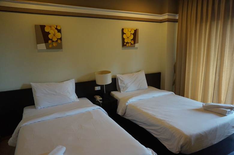 Narakul Resort Hotel