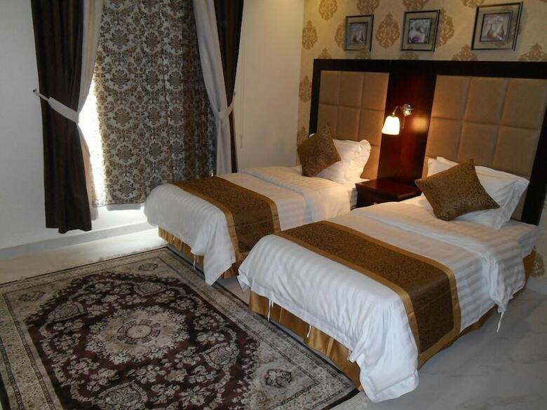 Hotel Julanar Alsharq Suites
