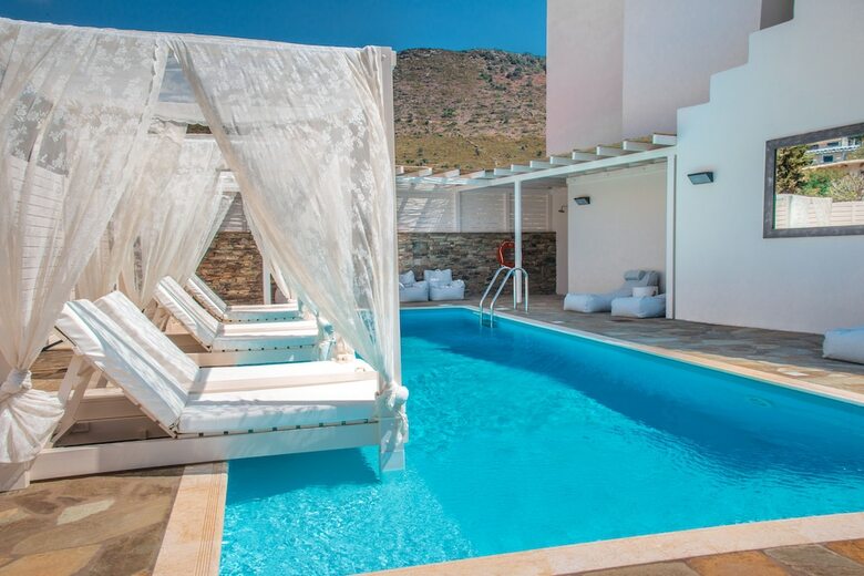 Luxury Family Apartment - Pool, Seaview, 200m Beach