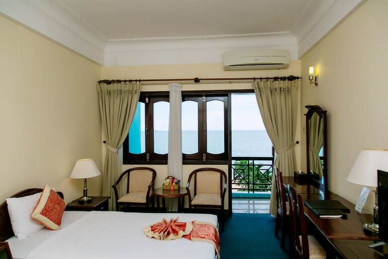 Seagull Hotel