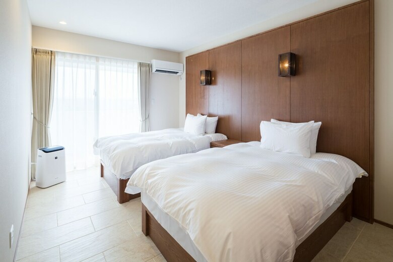 Condominium T-room