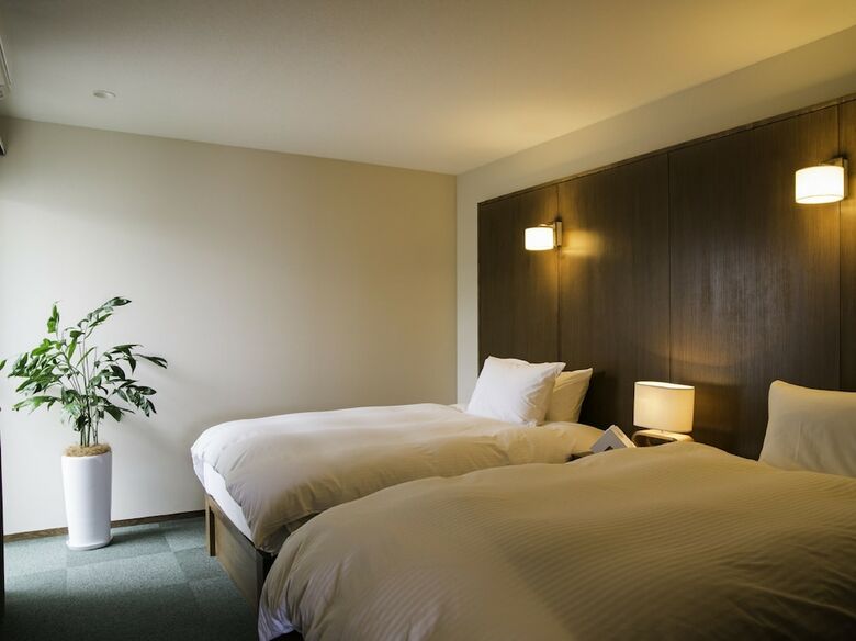 Condominium T-room