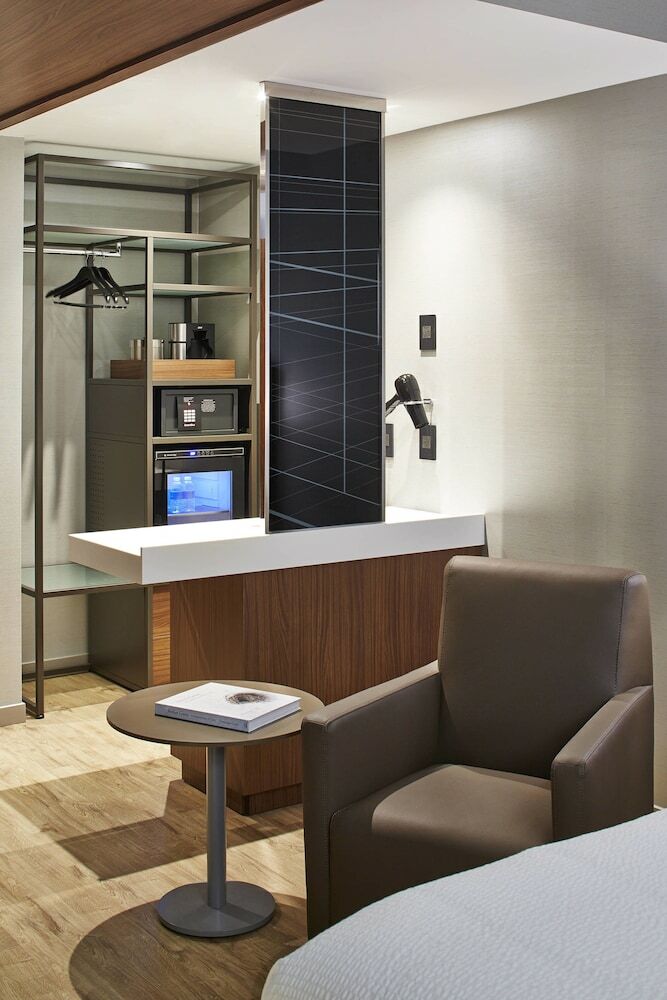 AC Hotel By Marriott Portland Downtown, Or
