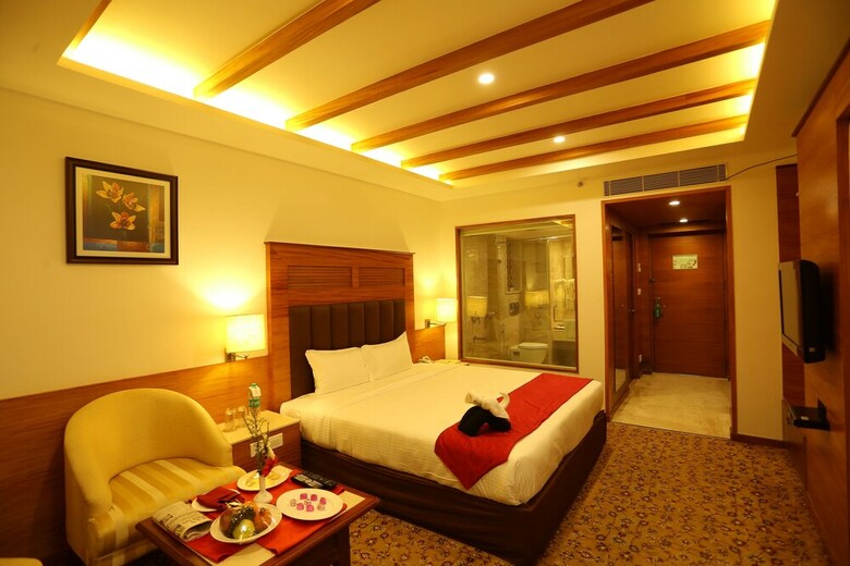 Hotel Sivaraj Holiday Inn