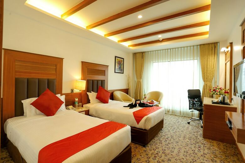 Hotel Sivaraj Holiday Inn