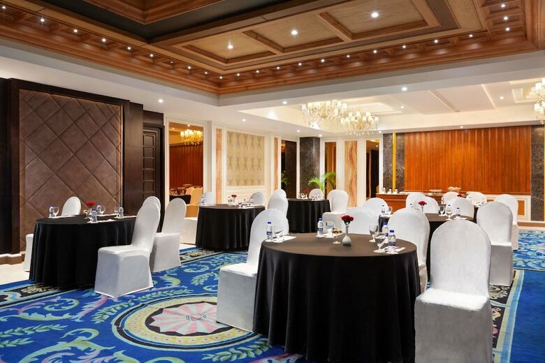 Hotel Ramada Encore By Wyndham Jalandhar