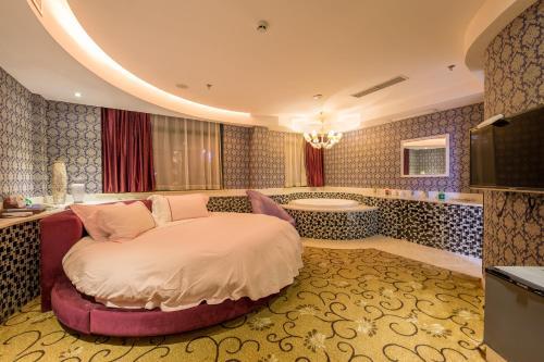 Lvgu Hotel
