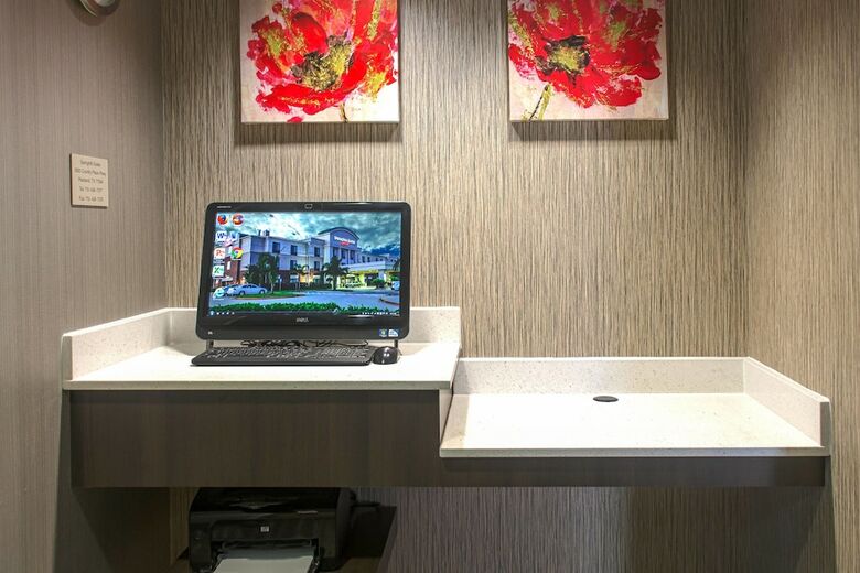 Hotel Springhill Suites By Marriott Houston Pearland