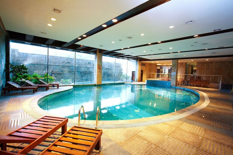 Cixi Hangzhou Bay Hotel