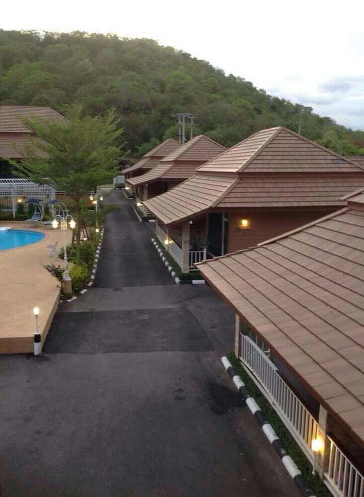 Hotel Baandara Resort Saraburi