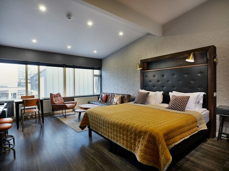 Apartamentos 41 A Townhouse Hotel
