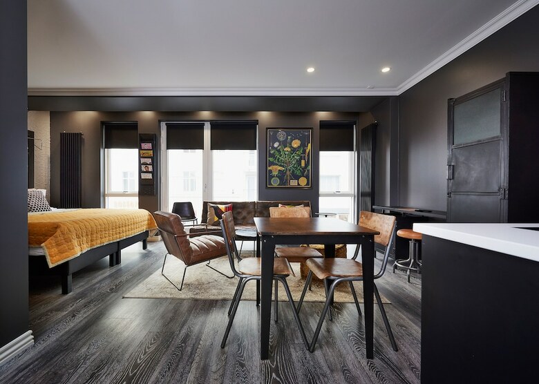Apartamentos 41 A Townhouse Hotel
