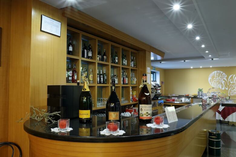 Hotel Romanisio