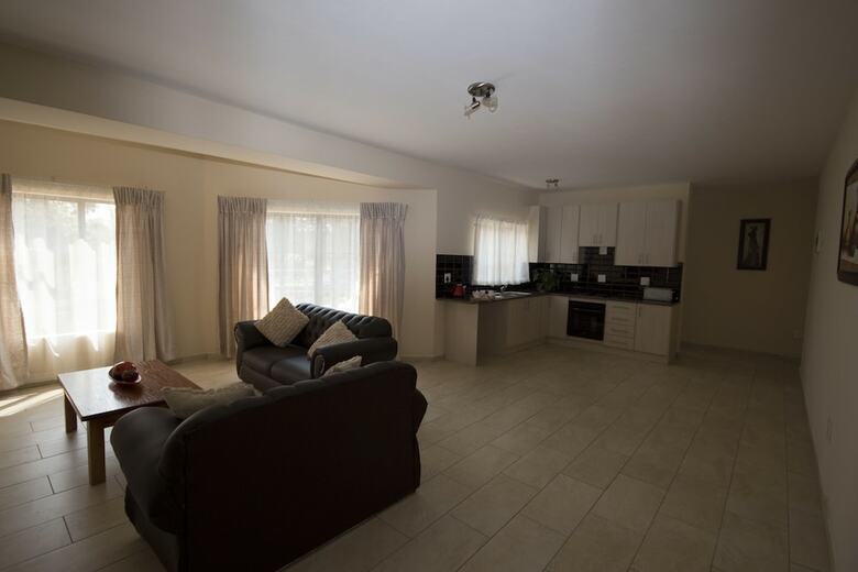 Apartamentos Khamanzi Lodge And Tours