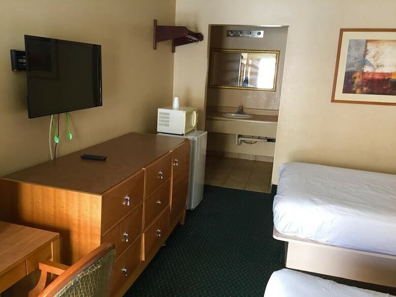 Economy Motel