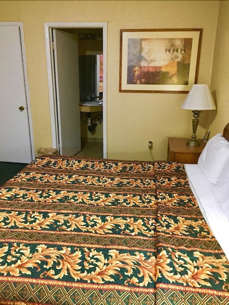 Economy Motel