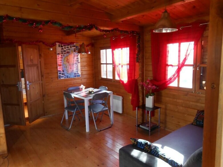 Cabana Les Chalets De Lozzi