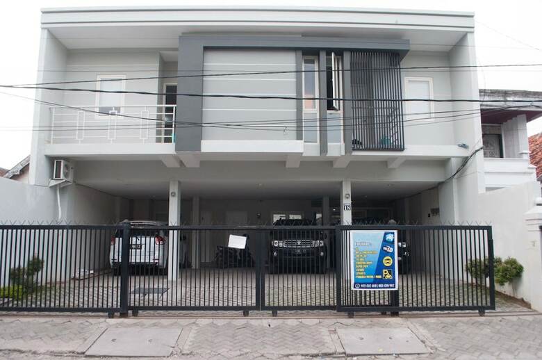 Hotel Reddoorz Diponegoro