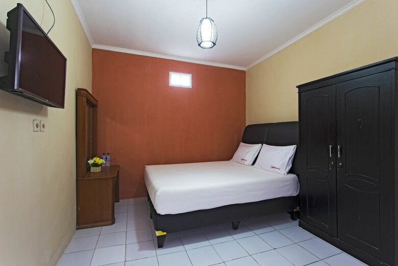 Hotel Reddoorz Pesanggrahan