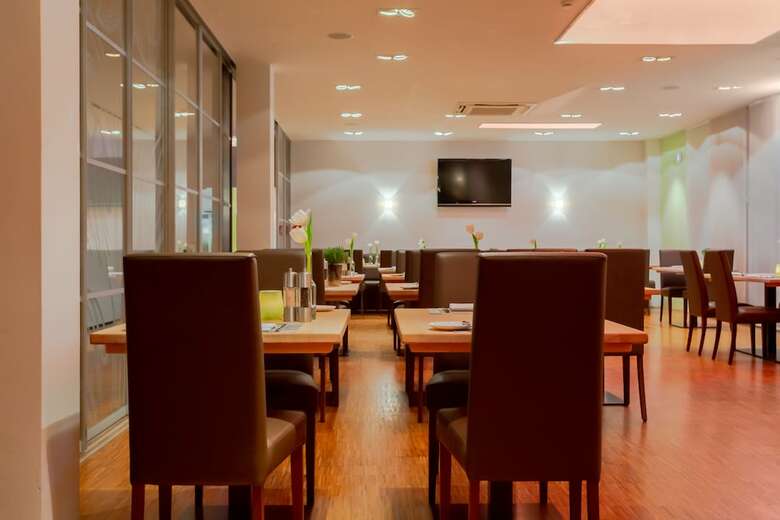 Acantus Hotel & Restaurant