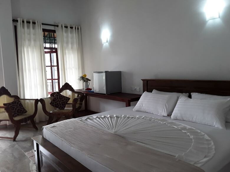 Ella Grand Peak Hotel