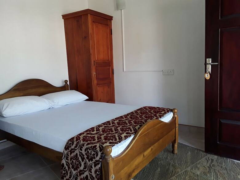 Ella Grand Peak Hotel