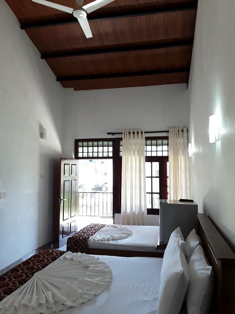 Ella Grand Peak Hotel