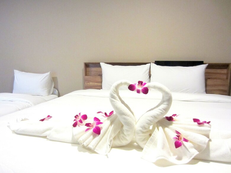 Life Grand Hotel