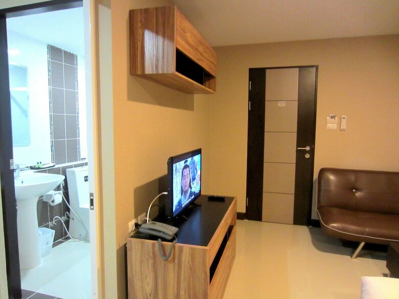 Life Grand Hotel