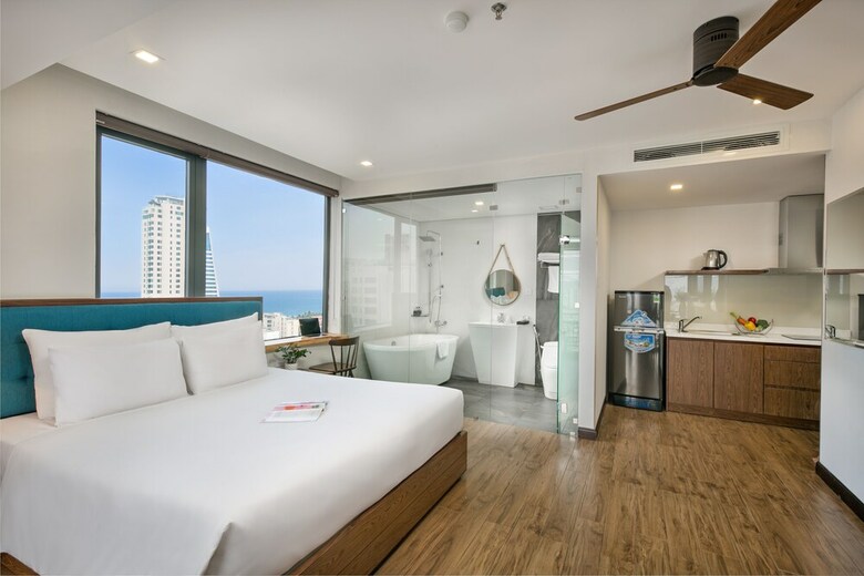 White Sand Hotel & Apartment