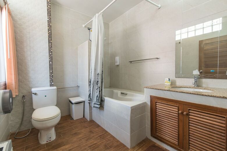 Hostal Augusta - Hostel