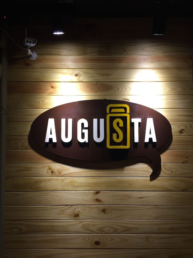 Hostal Augusta - Hostel