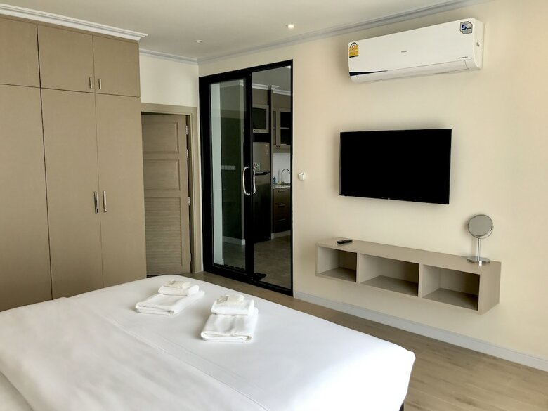 Hataara Hotel