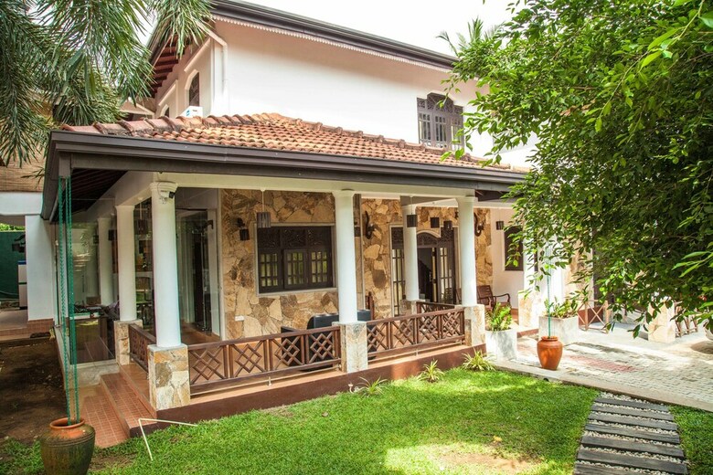 Hotel Villa Pinnawala & Restaurant