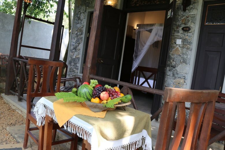 Hotel Villa Pinnawala & Restaurant