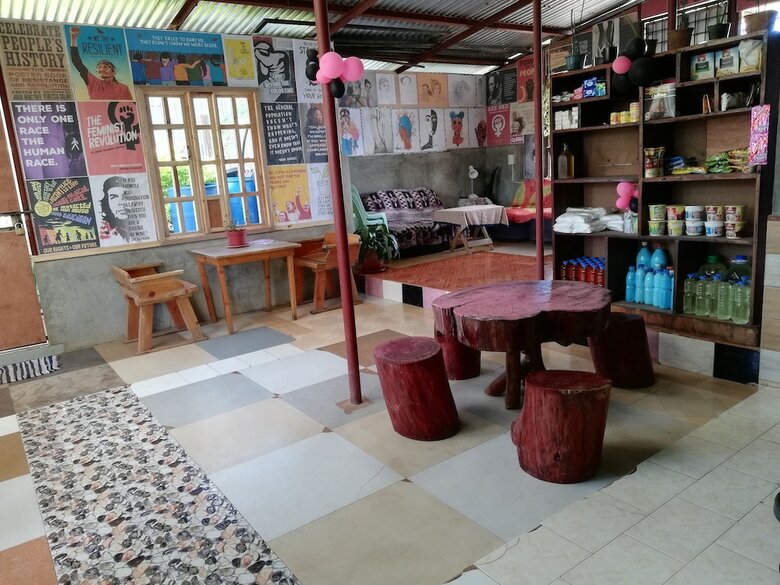 Hotel Tribuhaus Backpackers Inn