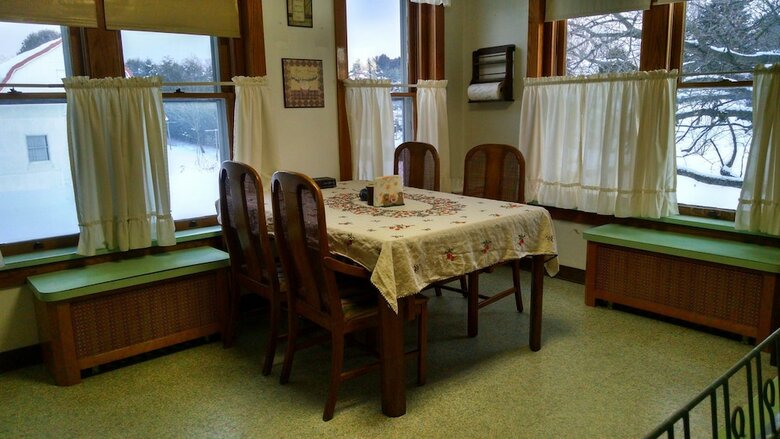 Fish & Loaves Bed And Breakfast