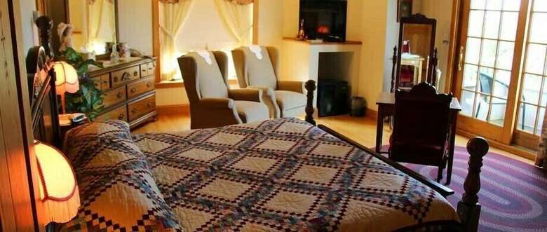 The Hurst House Bed And Breakfast