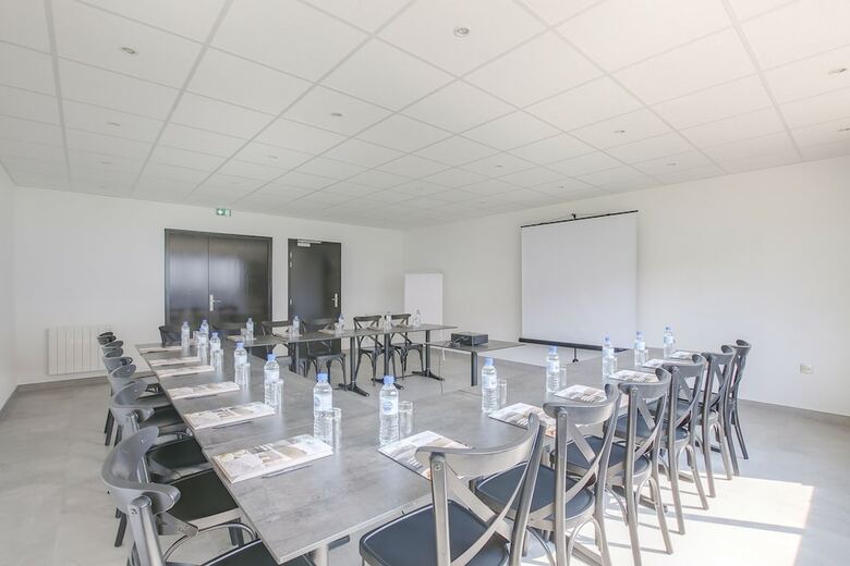 Brit Hotel Reims La Neuvillette